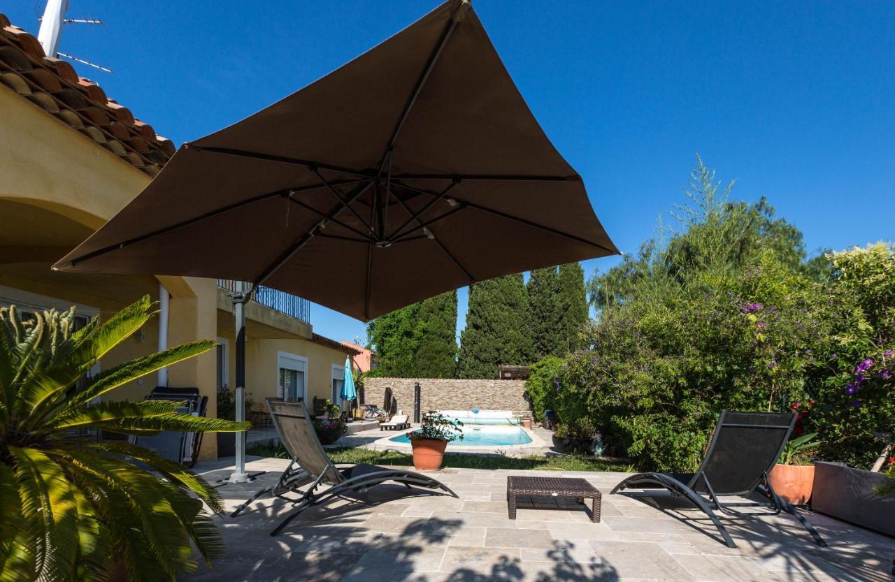 Villa De La Terre Blanche Sanary-sur-Mer Exterior foto
