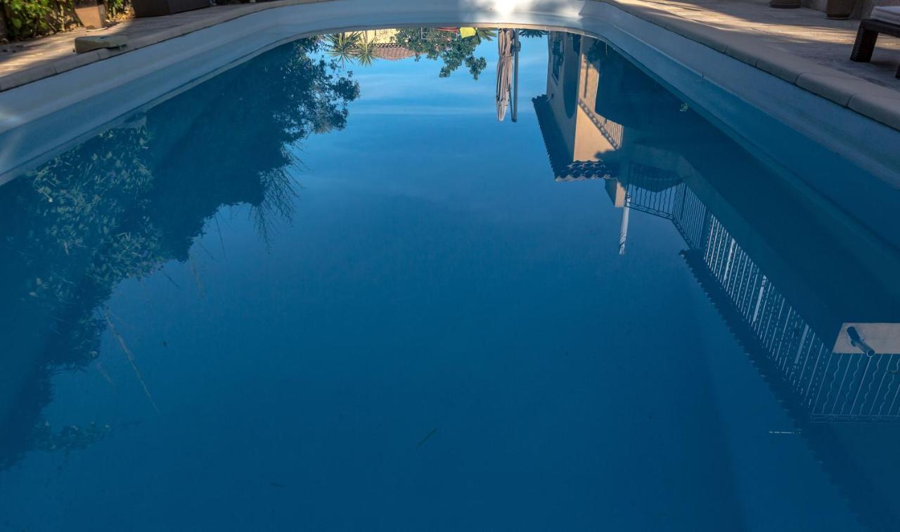 Villa De La Terre Blanche Sanary-sur-Mer Exterior foto